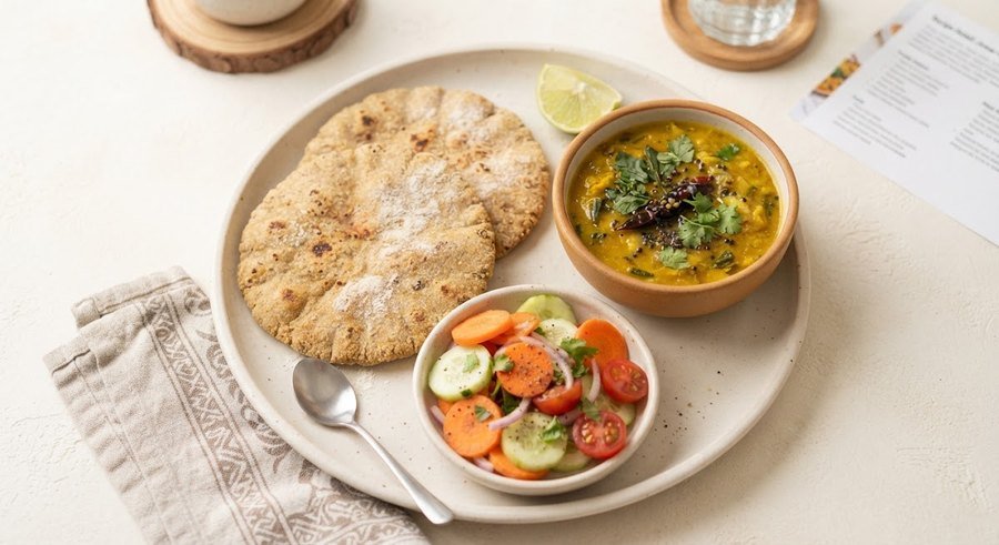 Jowar bhakri with methi pithla